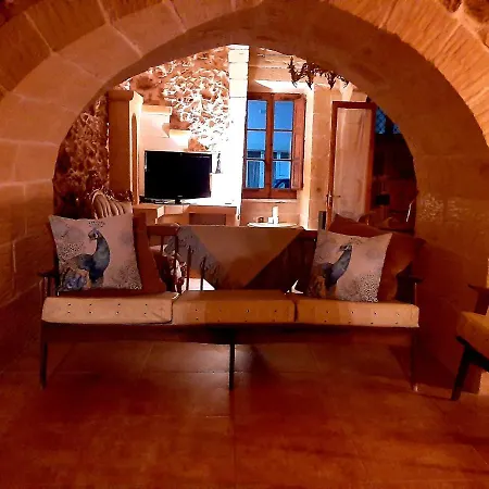 The Lyndee House Pensjonat Nadur