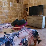 Гостевой дом The Lyndee House