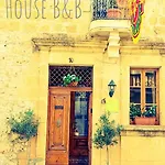 The Lyndee House Гостевой дом