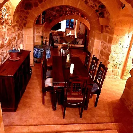 ベッド・アンド・ブレックファスト The Lyndee House *