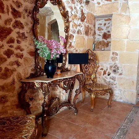 ベッド・アンド・ブレックファスト The Lyndee House *