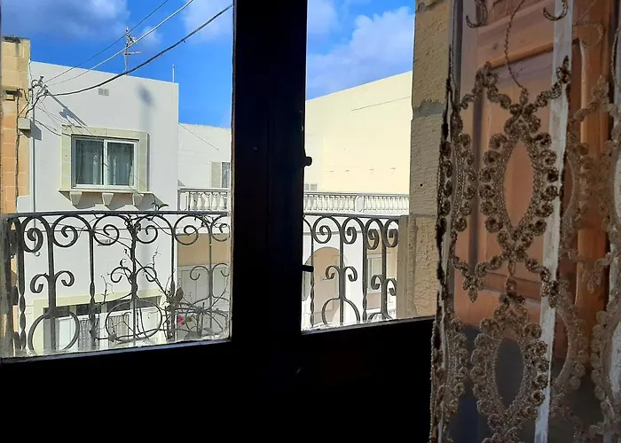 The Lyndee House In-Nadur