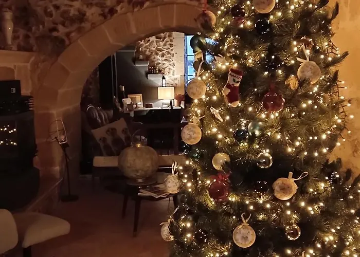 The Lyndee House Гостевой дом Надур